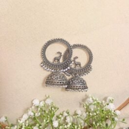 Raisa – Deer Jhumkas